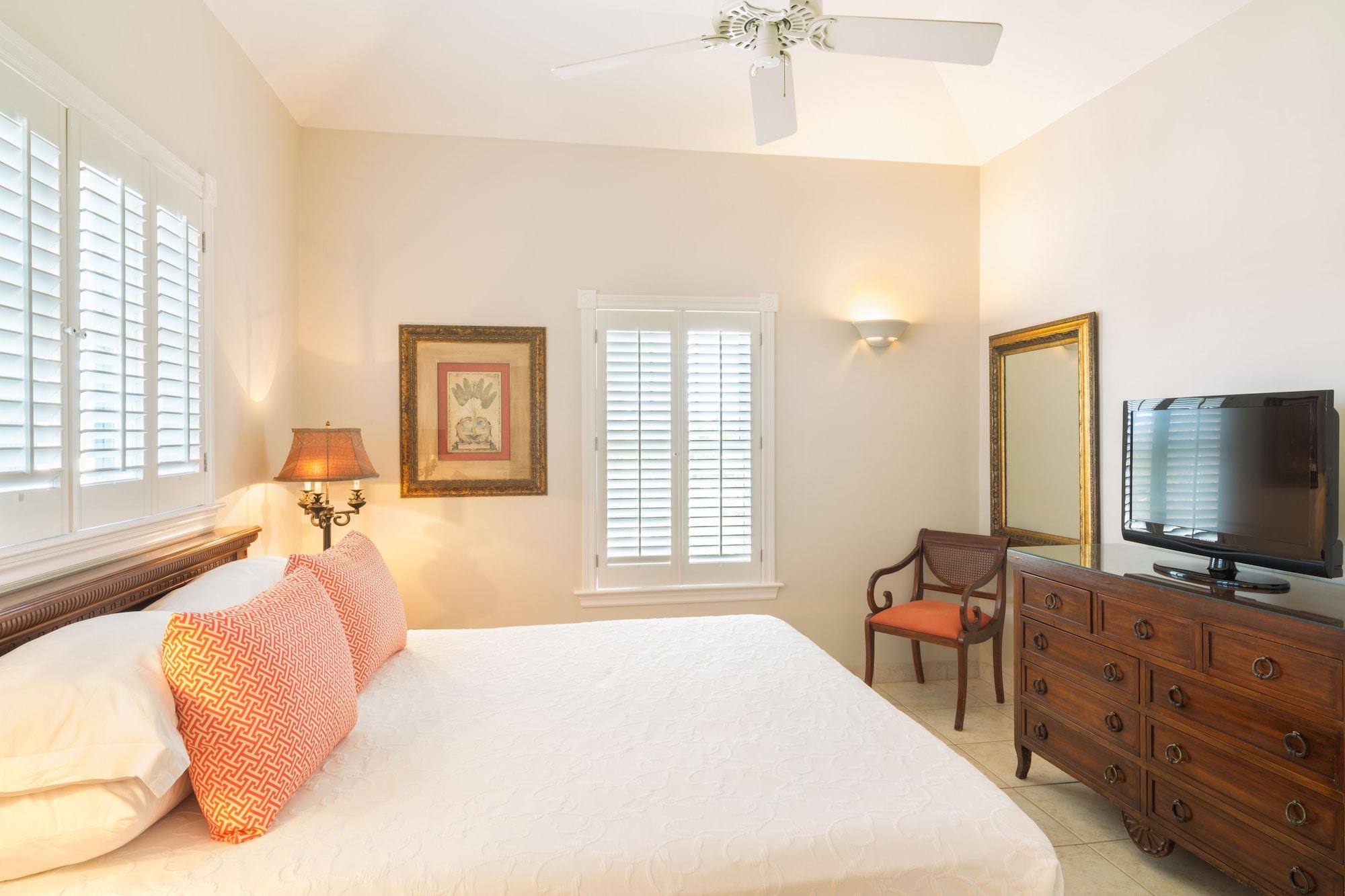 Royal West Indies Grace Bay Extérieur photo