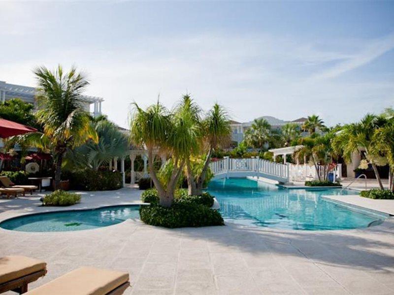 Royal West Indies Grace Bay Extérieur photo