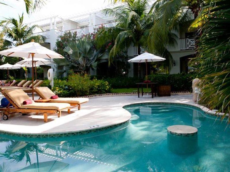 Royal West Indies Grace Bay Extérieur photo
