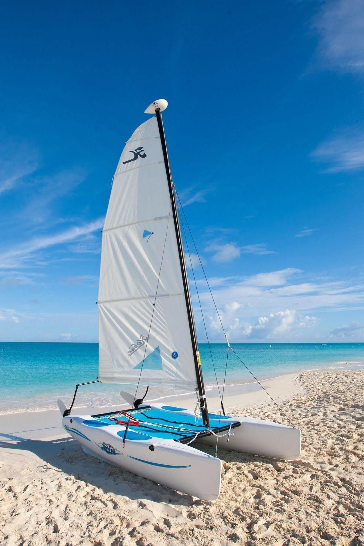 Royal West Indies Grace Bay Extérieur photo